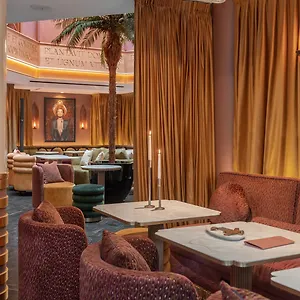Boudoir Des Muses 4*, Paris France